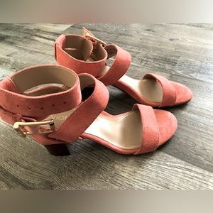 Women’s Perk Sofia Coral Ankle Strap Heels. Size 6.5. Color coral. Brand: Vionic